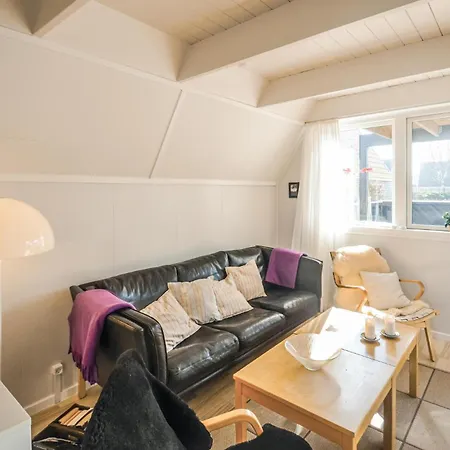 Holiday home Hus *