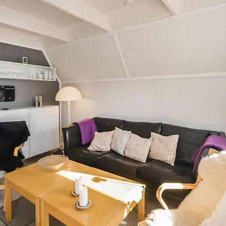 Holiday home Hus *